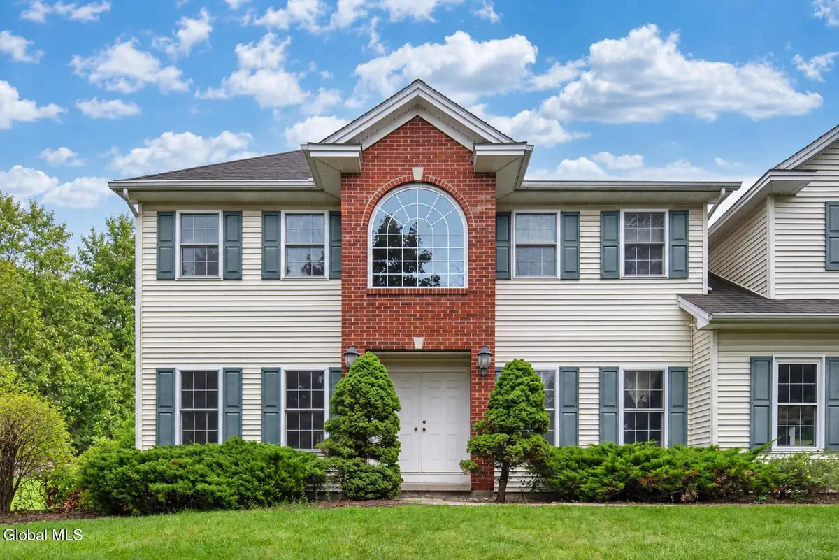 41 Dyke Road, Colonie, NY 12110 - #1