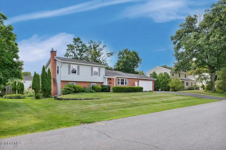 109 Oakwood Drive, Glenville, NY 12302 - #2
