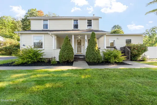 49 Oak Street, Warrensburg, NY 12885