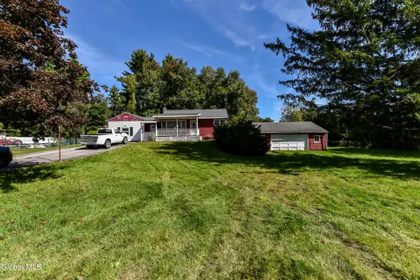 59 Werner Road, Halfmoon, NY 12065