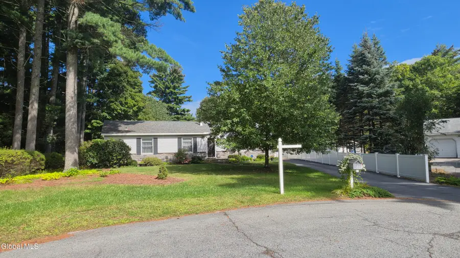 17 Queen Diana Lane, Queensbury, NY 12804 - #2