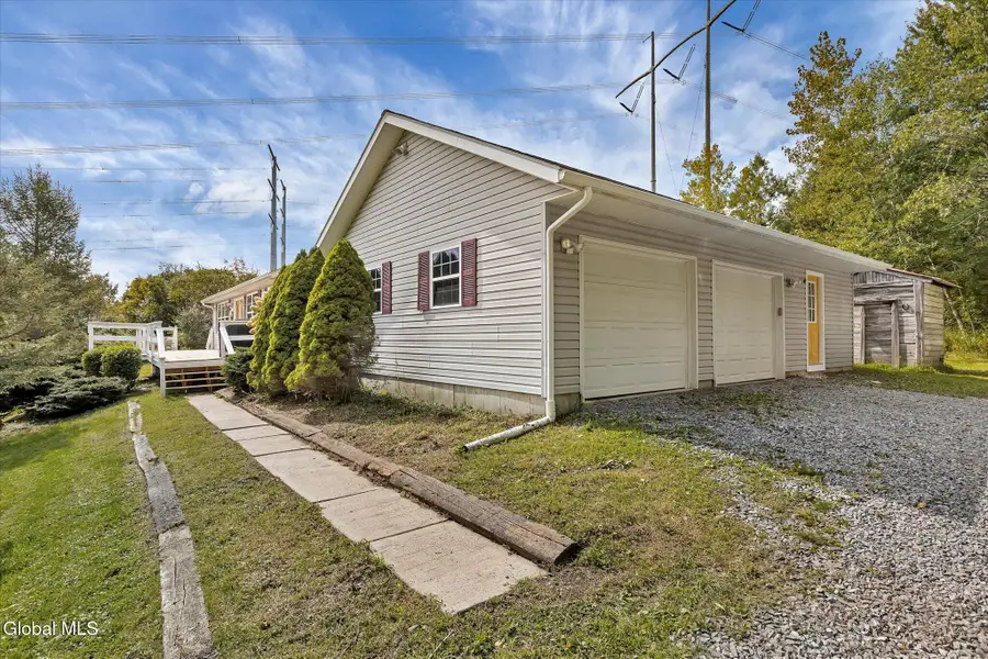 5490 Mariaville Road, Princetown, NY 12306 - #3