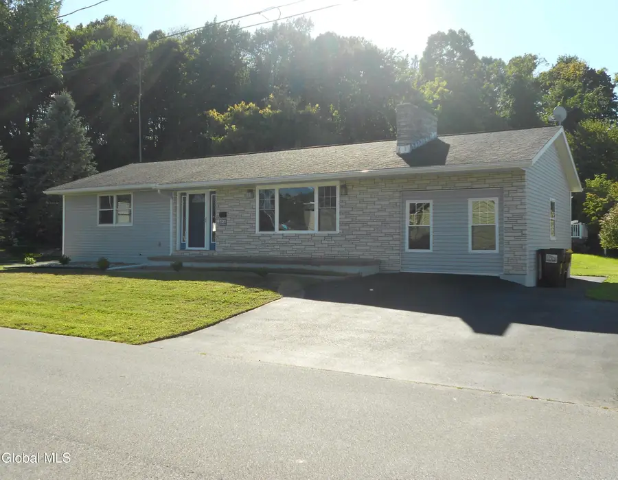 121 N 7th Avenue, Mechanicville, NY 12118 - #2
