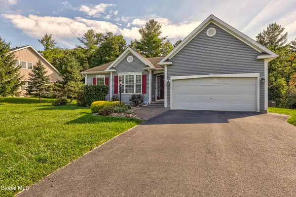 8 Garnet Lane, Scotia, NY 12302