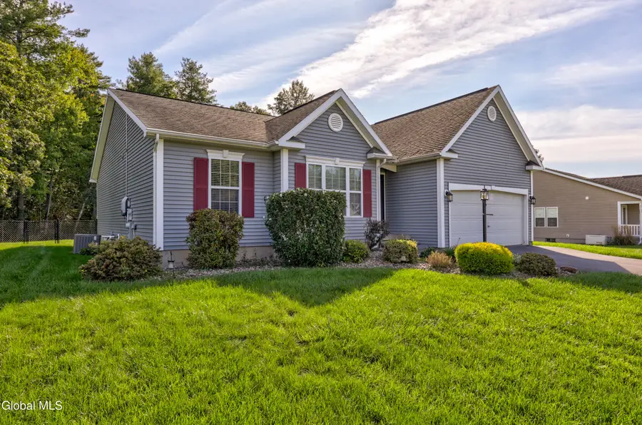 8 Garnet Lane, Scotia, NY 12302 - #2