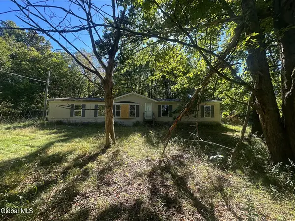 22 Kim Court, Hoosick, NY 12028
