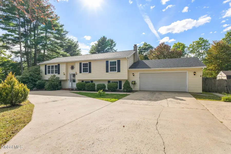 6 Coriander Drive, Moreau, NY 12828 - #3