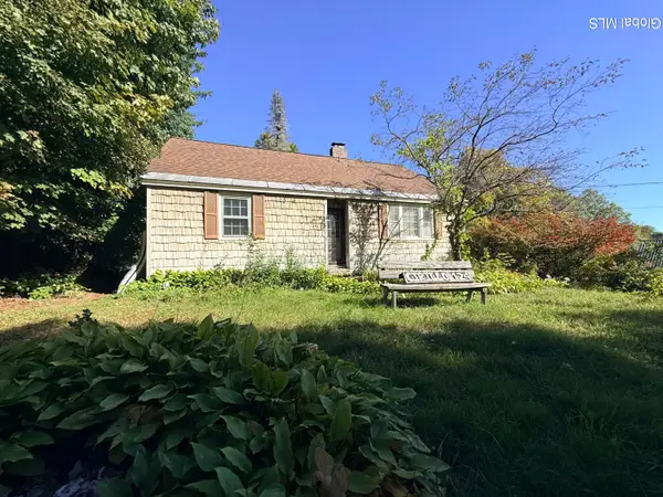 124 W State St Ext, Gloversville, NY 12078