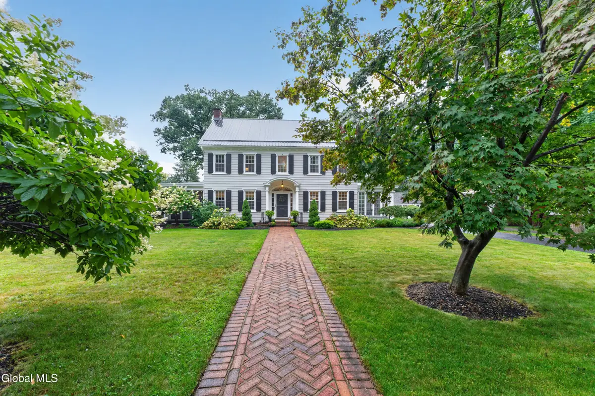 4 Sunnyside Road, Scotia, NY 12302 - #1