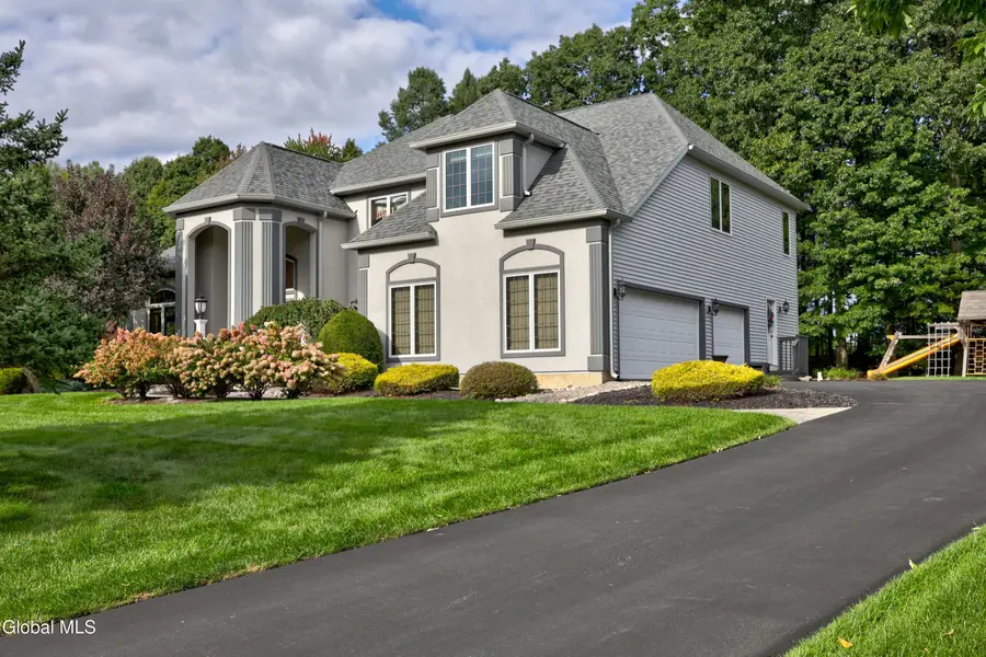 34 Devonshire Way, Halfmoon, NY 12065 - #2