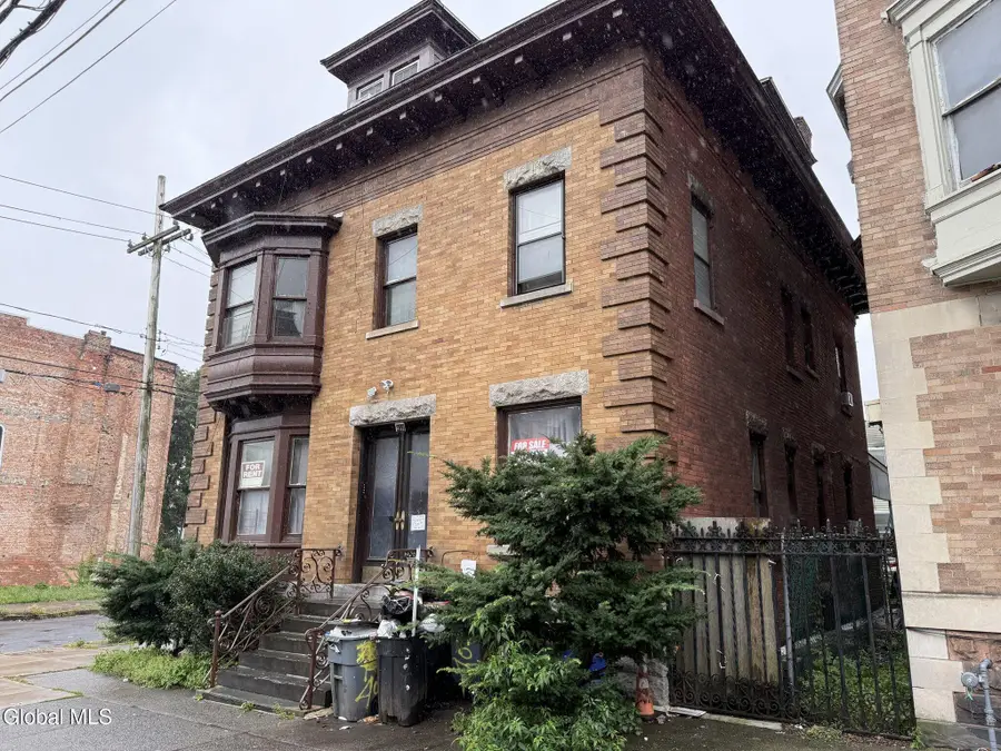 402 Clinton Avenue, Albany, NY 12206 - #3