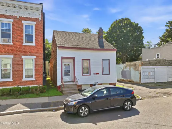 30 Cortland Place, Albany, NY 12211