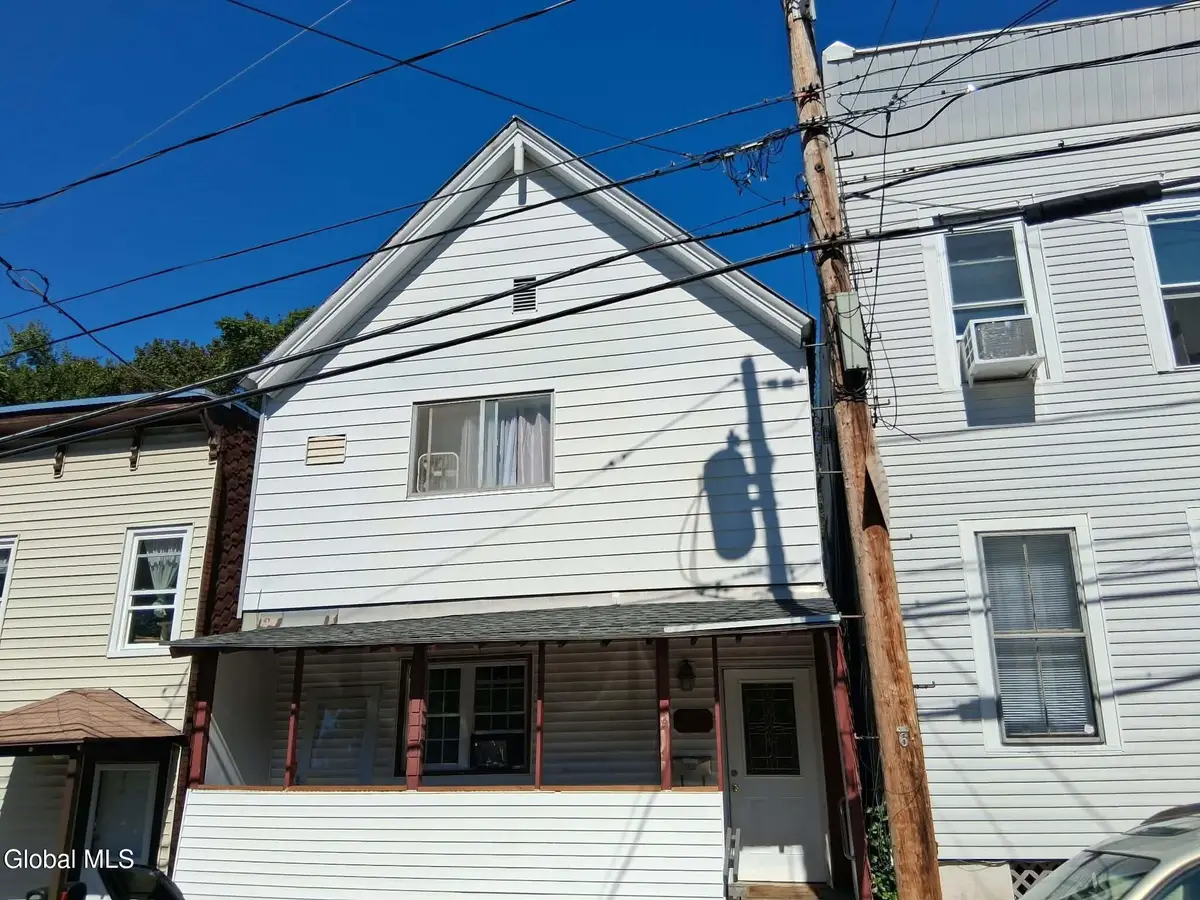 32 Lincoln Avenue, Troy, NY 12180 - #1