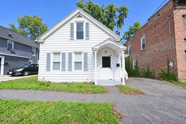 4 Ball Place, Watervliet, NY 12189