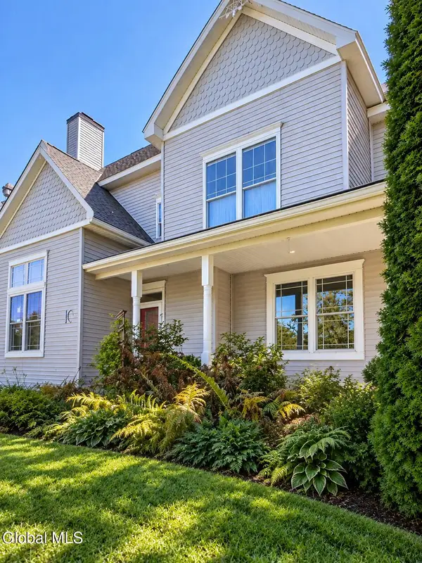 1C Applewood Drive, Malta, NY 12019