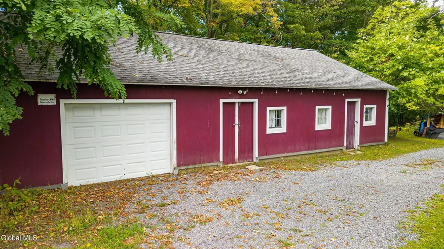 647 Saratoga Road, Schenectady, NY 12302 - #2