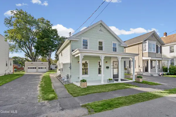 18 7th Street, Waterford, NY 12188