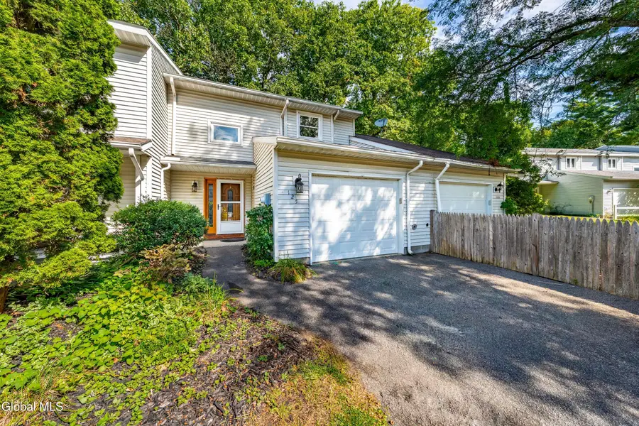125 Tallow Wood Drive, Clifton Park, NY 12065 - #2