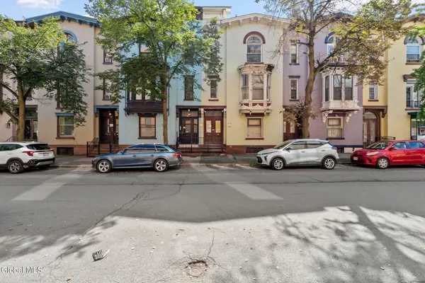 3 St Pauls Place, Troy, NY 12180