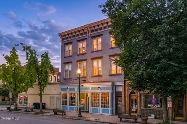 1809 5th Avenue, Troy, NY 12180