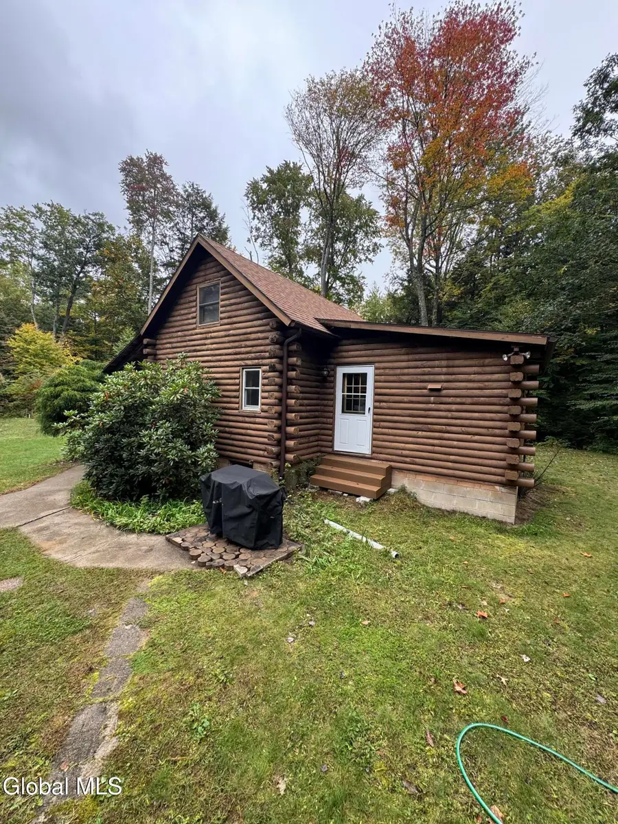 137 Gurn Springs Road, Gansevoort, NY 12831 - #3