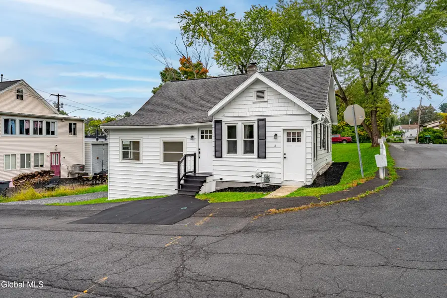 2 Monroe Avenue, Latham, NY 12110 - #3
