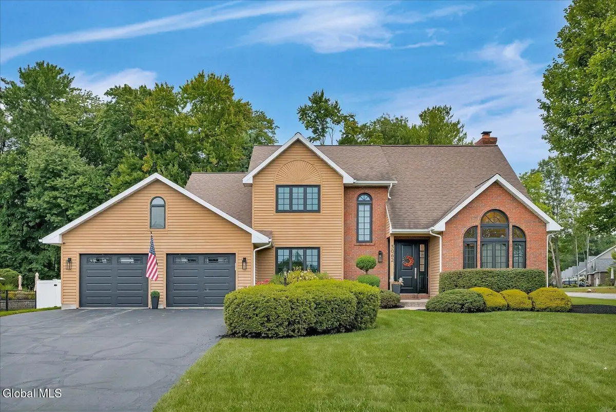 3062 New Williamsburg Drive, Guilderland, NY 12303 - #1