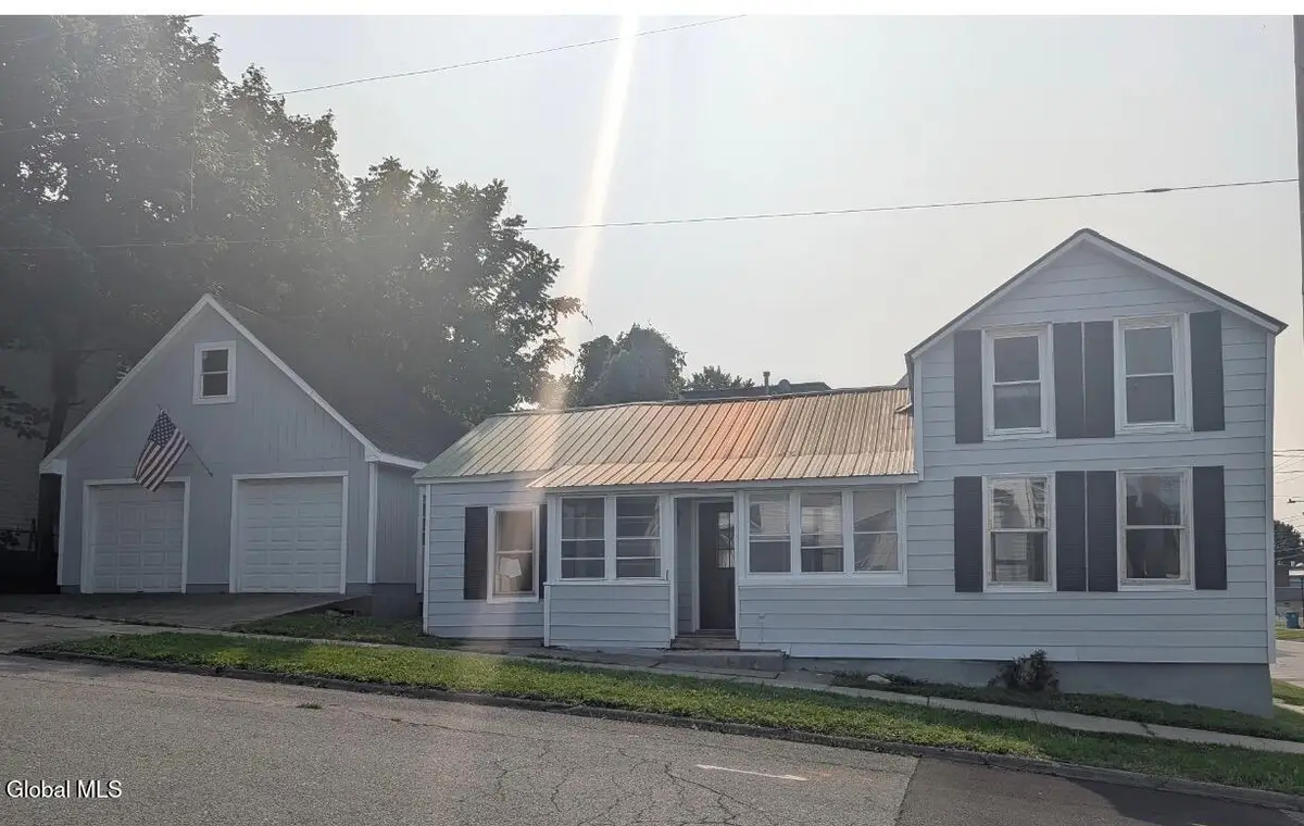 101 Glebe Street, Johnstown, NY 12095 - #1