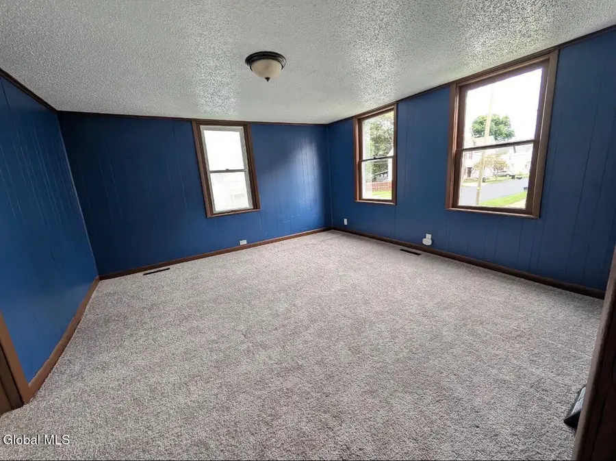 101 Glebe Street, Johnstown, NY 12095 - #3