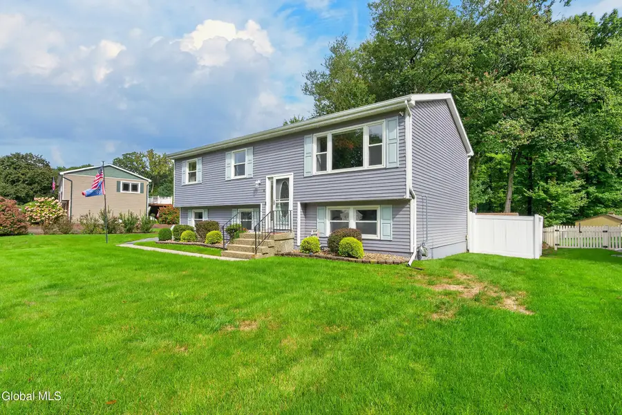 8 Westchester Drive, Albany, NY 12205 - #3