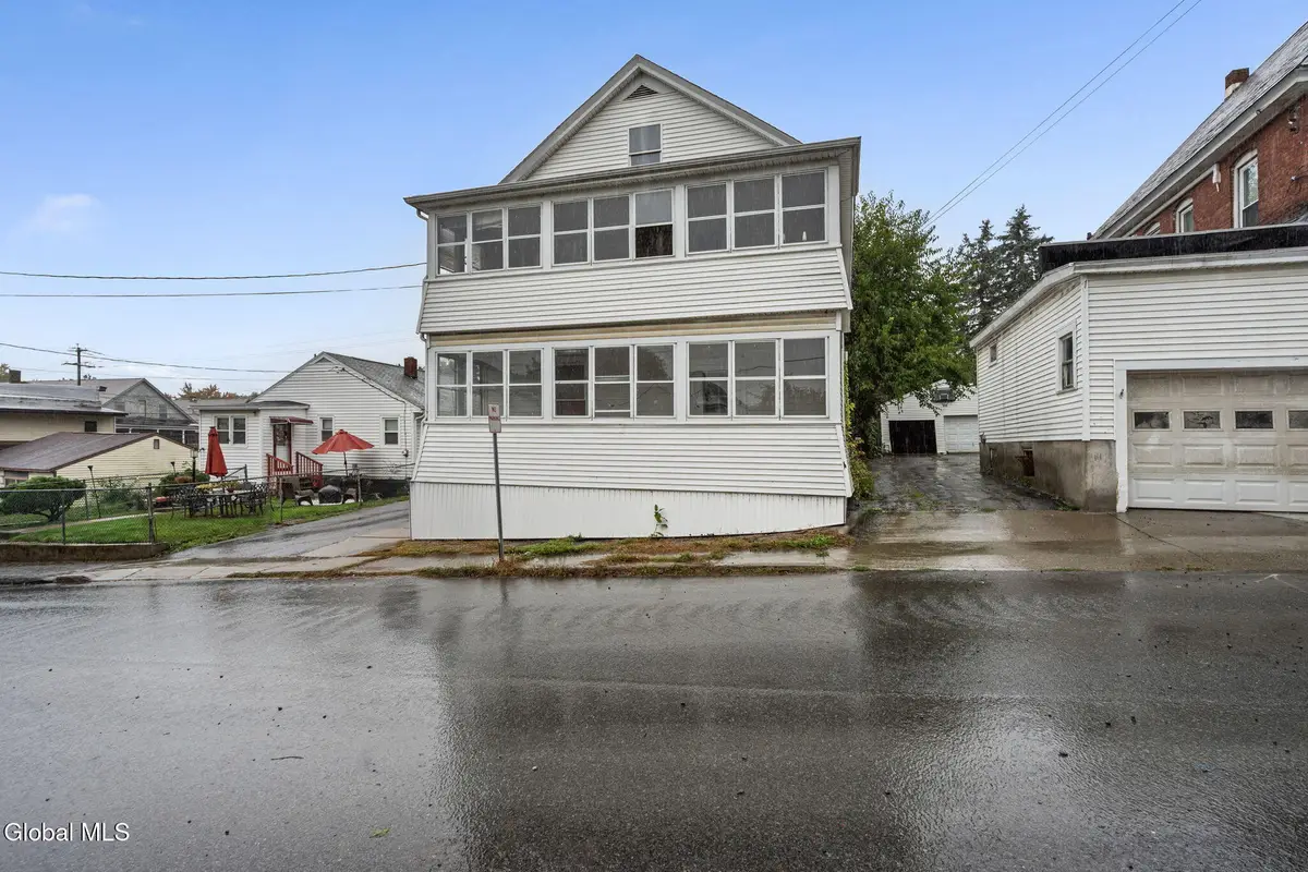 6 Farrell Street, Mechanicville, NY 12118 - #1