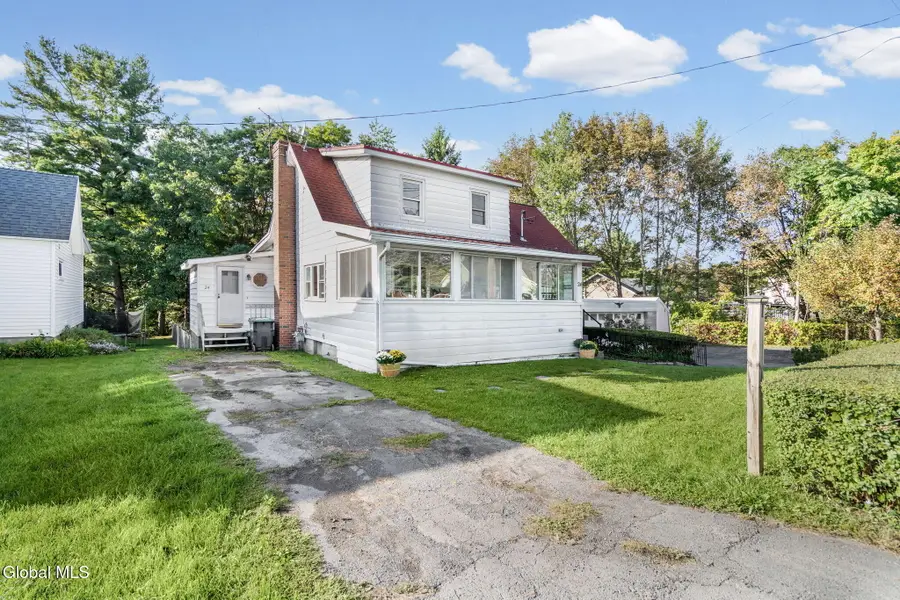 24 Glenwood Road, North Greenbush, NY 12180 - #2