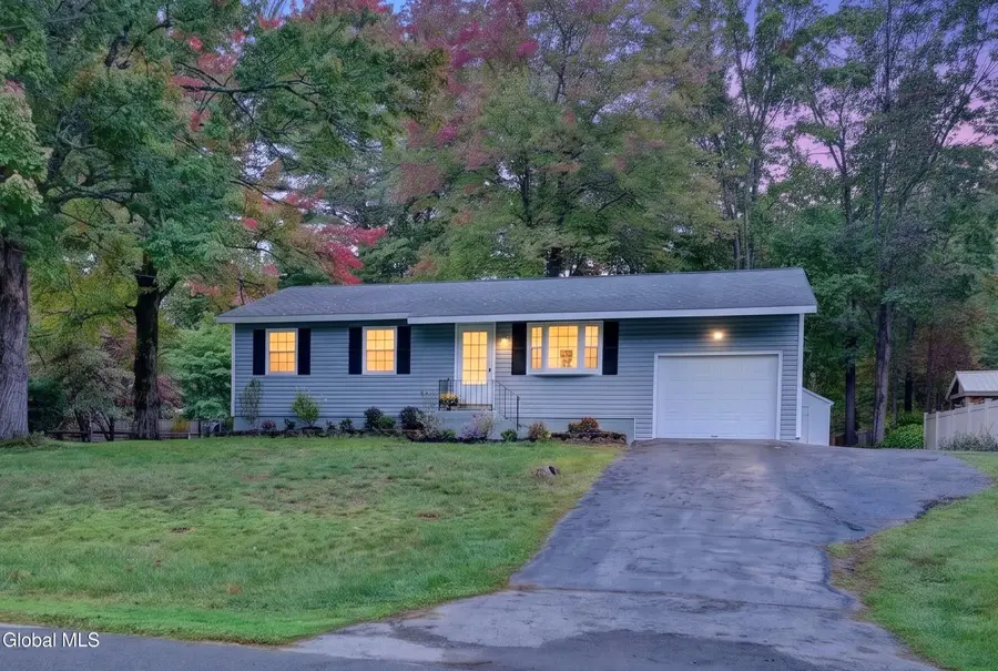 24 Coachman Drive, Ballston Spa, NY 12020 - #3