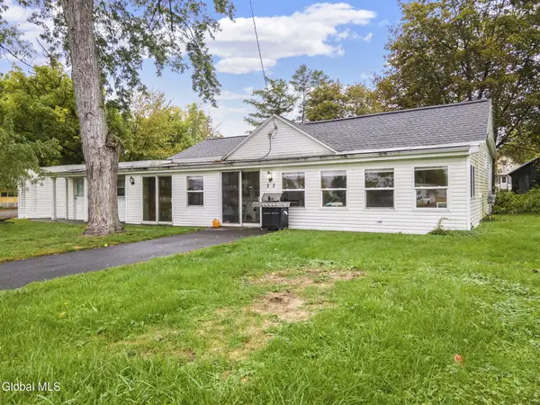 22 Homewood Avenue, Colonie, NY 12189