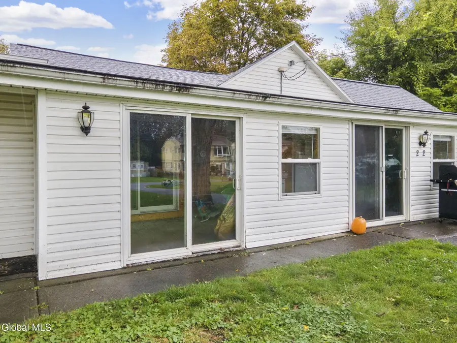 22 Homewood Avenue, Colonie, NY 12189 - #3
