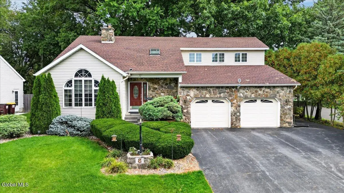 8 Winifred Drive, Albany, NY 12205 - #1