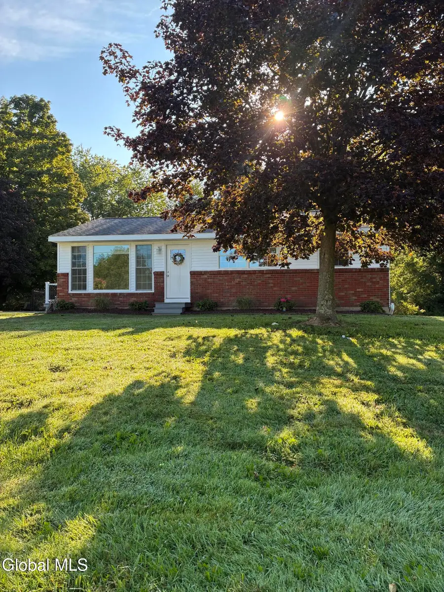 18 Walter Road, Troy, NY 12180 - #2