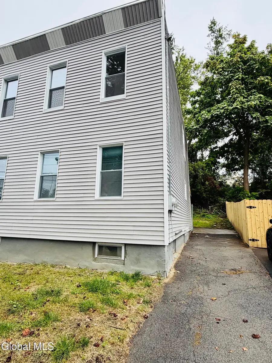 721 Cutler Street, Schenectady, NY 12303 - #3