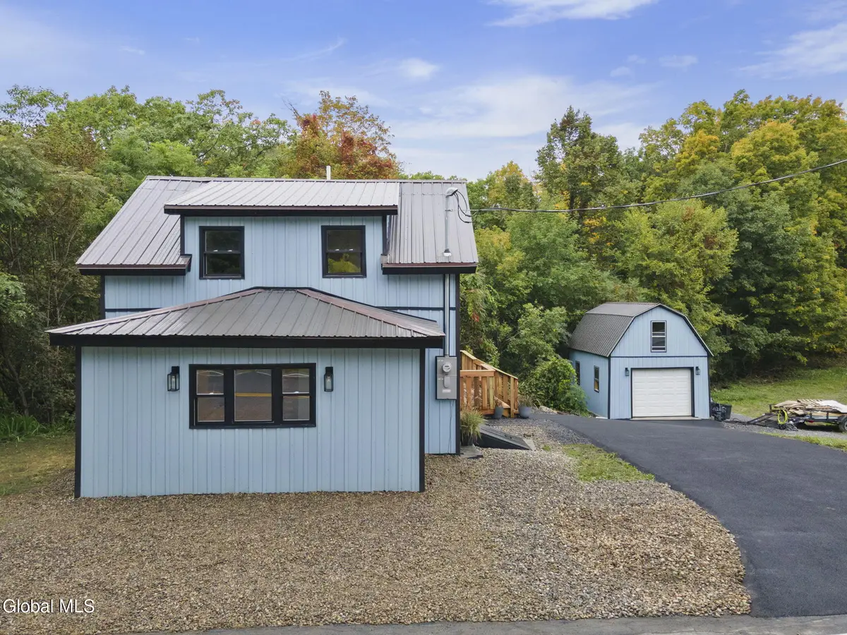 324 W Glenville Road, Schenectady, NY 12302 - #1