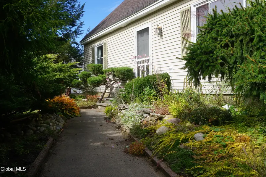 6 Newington Avenue, Wilton, NY 12831 - #2