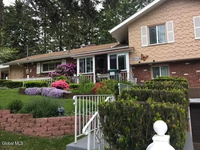 2 Tucker Avenue, Brunswick, NY 12180 - #1