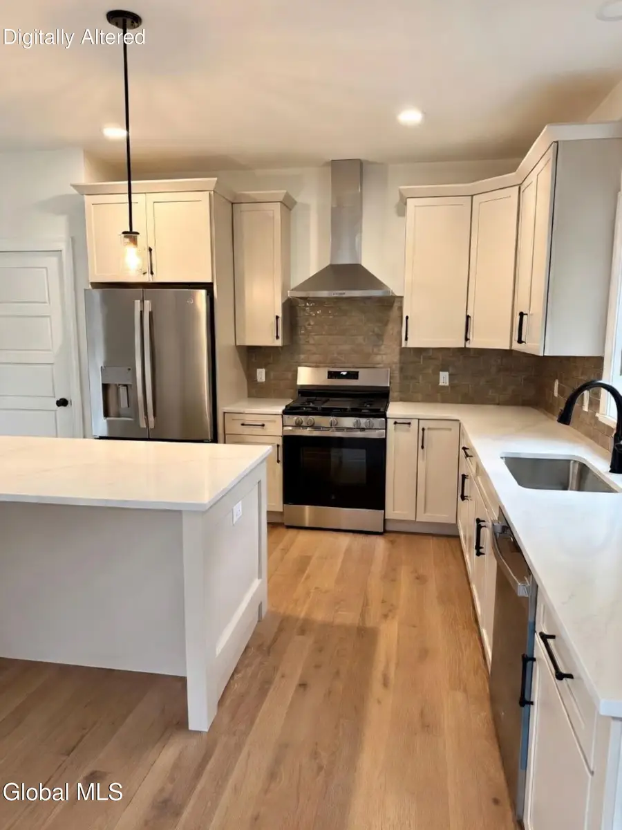 6 Emma Lane, Malta, NY 12020 - #3