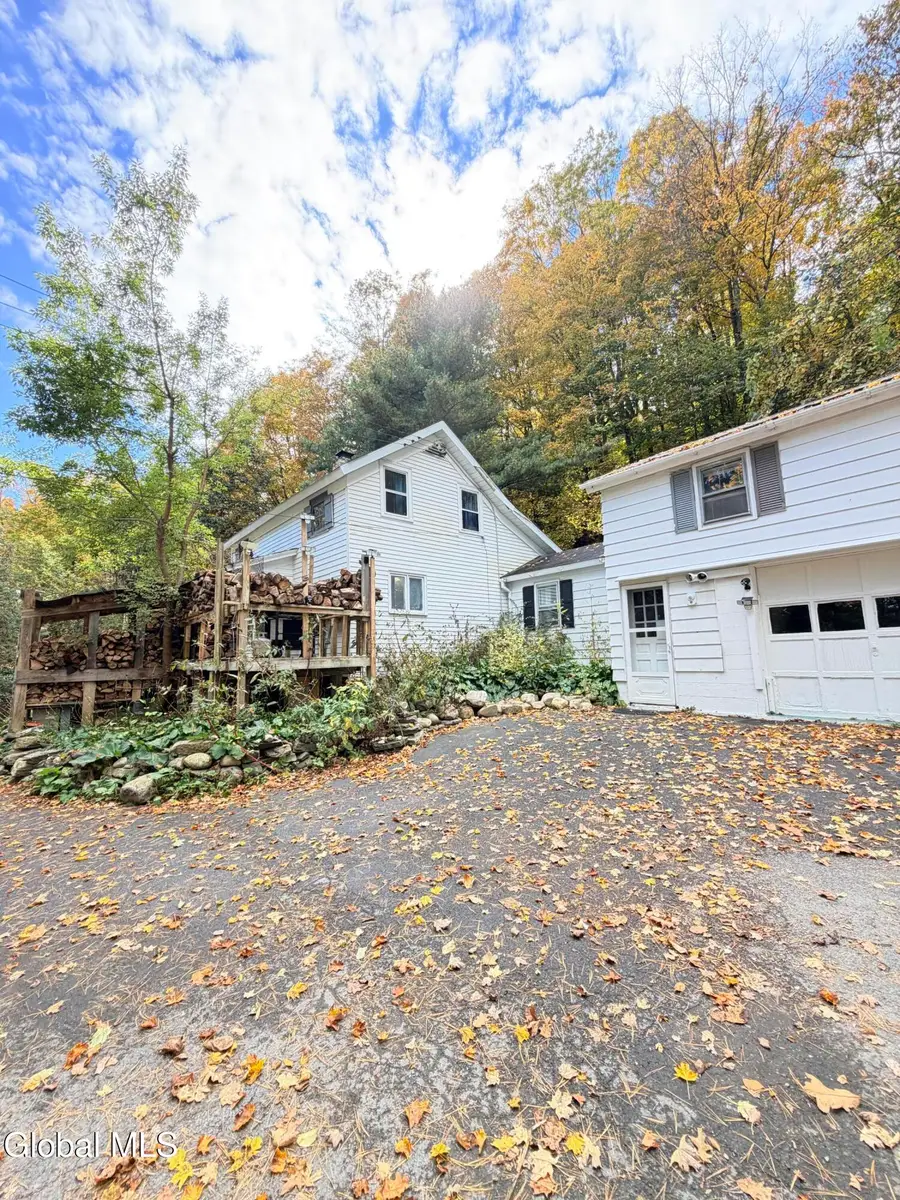 411 Gulf Hill Road, Voorheesville, NY 12186 - #2