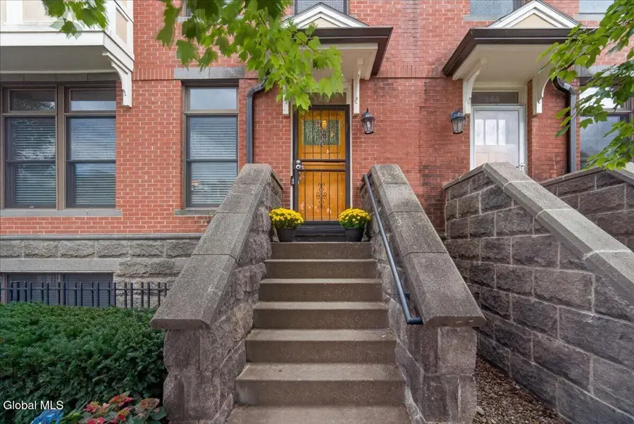 146 High Rock Avenue, Saratoga Springs, NY 12866 - #2