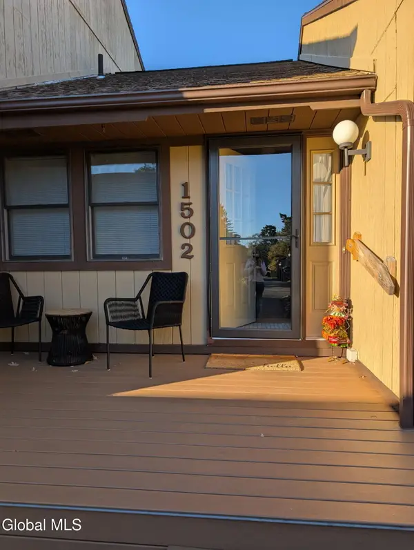 1502 Huntington Court #1502, East Greenbush, NY 12061