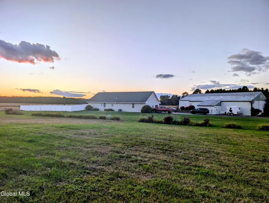 543 Verbeck Avenue, Schaghticoke, NY 12154 - #2