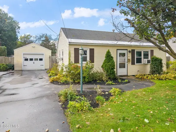 3 Crown Court, Albany, NY 12211