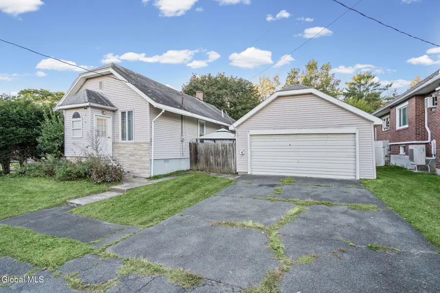 32 Lark Street, Cohoes, NY 12047 - #2