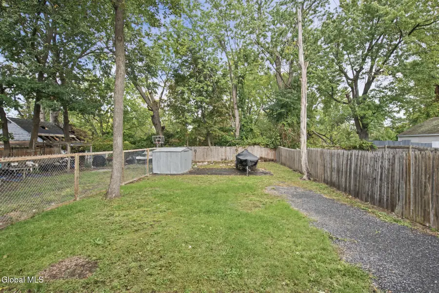 963 Maple Avenue, Schenectady, NY 12307 - #3