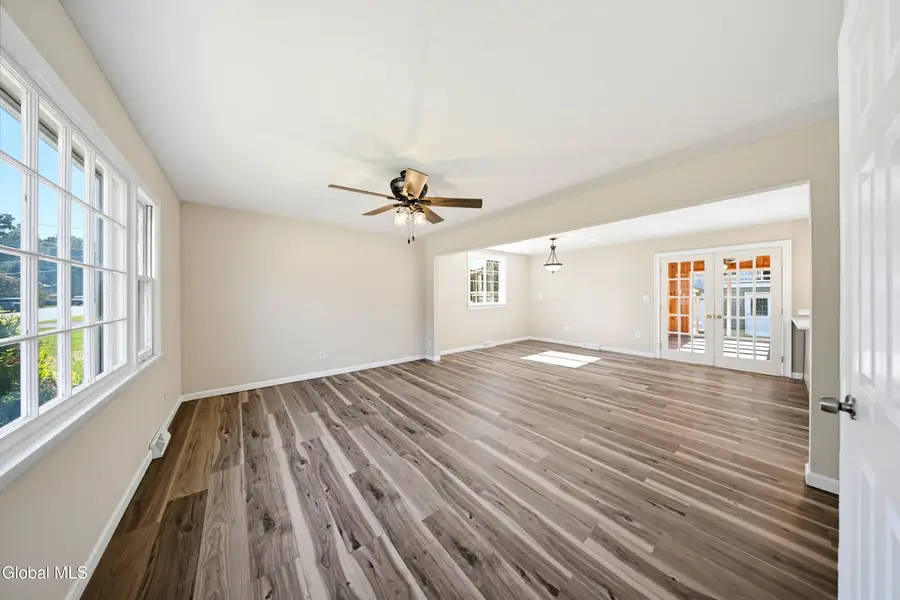 8 Emerson Drive, Colonie, NY 12110 - #3